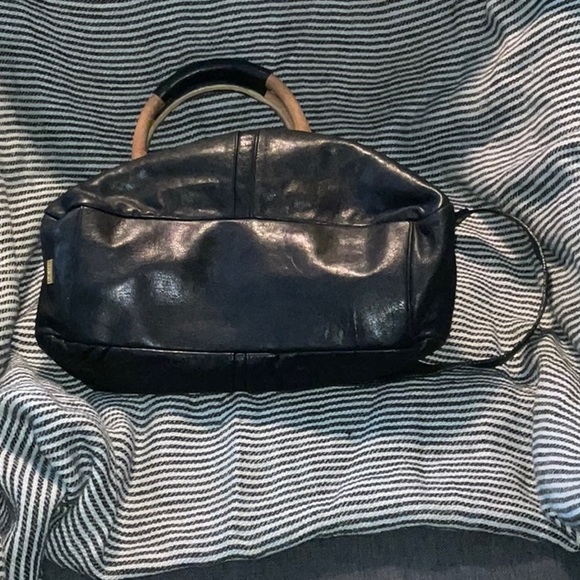 BE & D - Wasson Black Convertible Bag - Picture 5 of 5